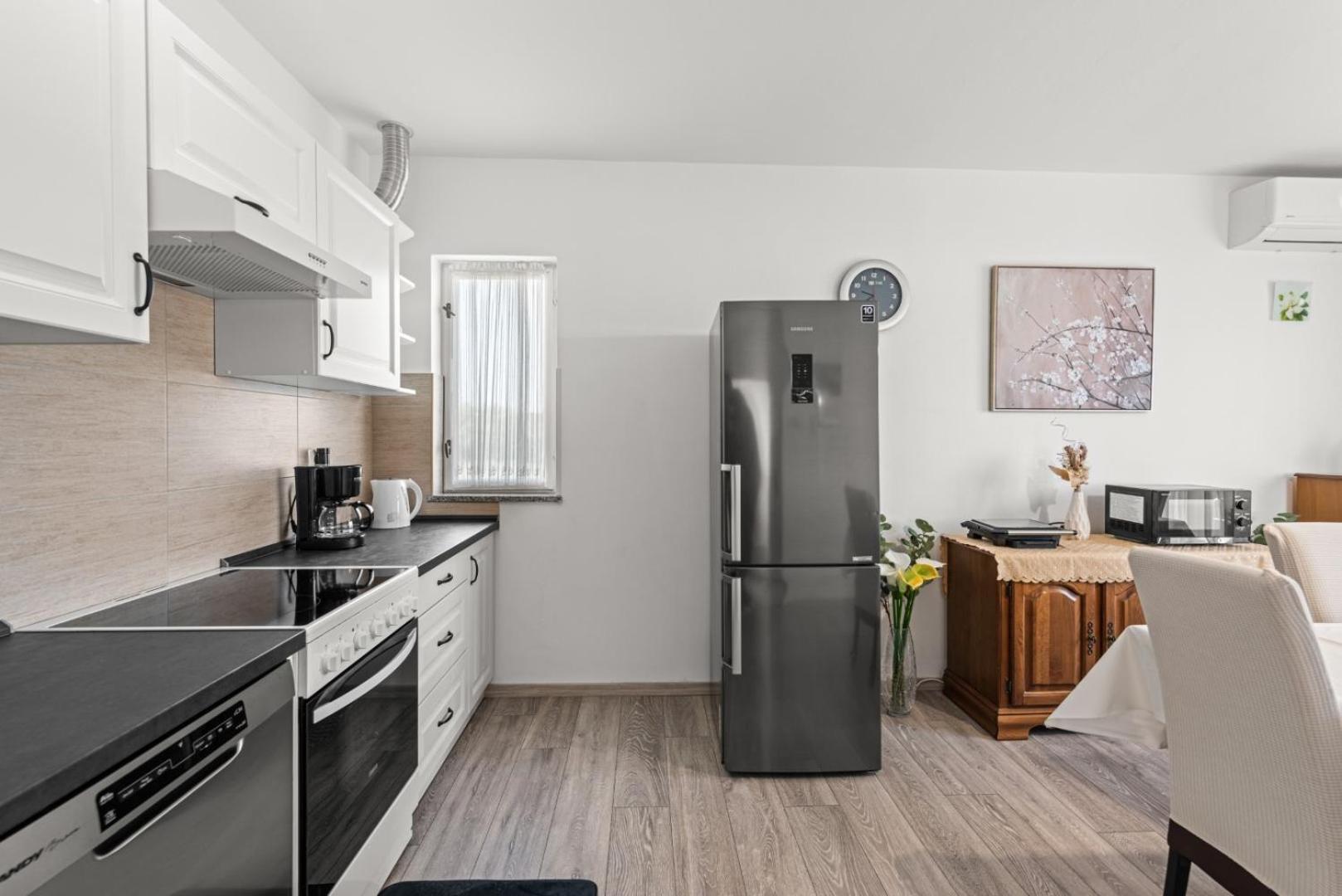 Apartment Marchela Nova Vas  Exteriör bild